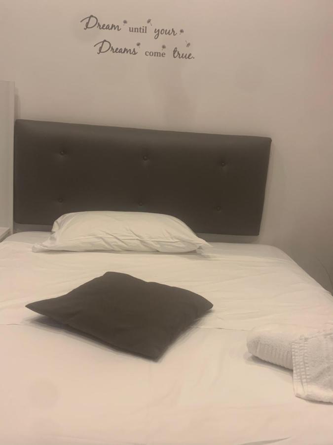 Hotel Poerio Napoli Bagian luar foto