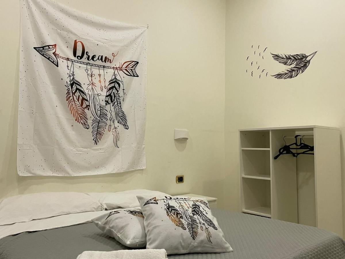 Hotel Poerio Napoli Bagian luar foto