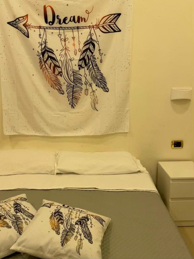 Hotel Poerio Napoli Bagian luar foto