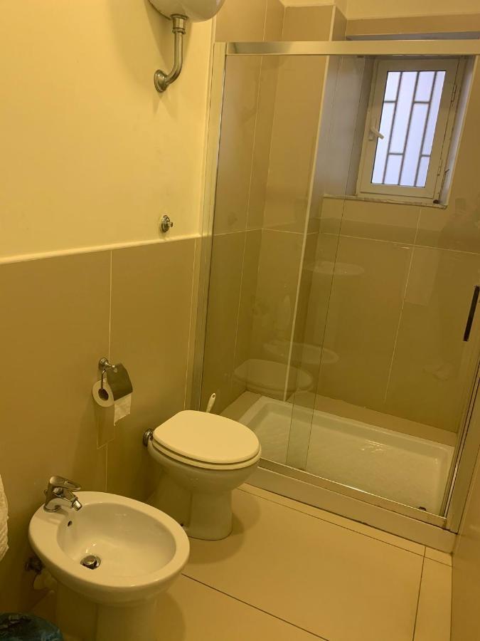 Hotel Poerio Napoli Bagian luar foto