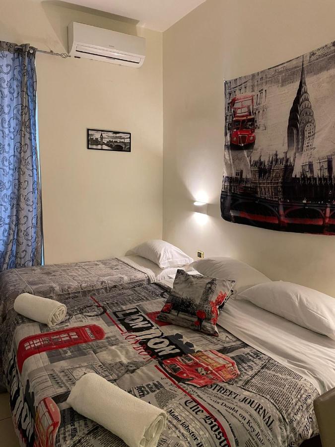 Hotel Poerio Napoli Bagian luar foto