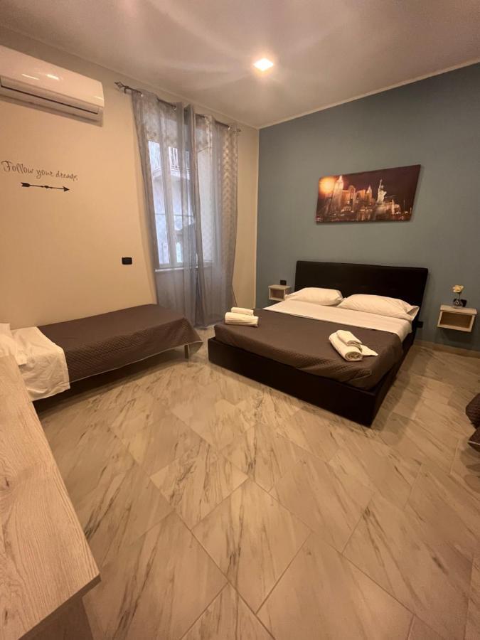Hotel Poerio Napoli Bagian luar foto