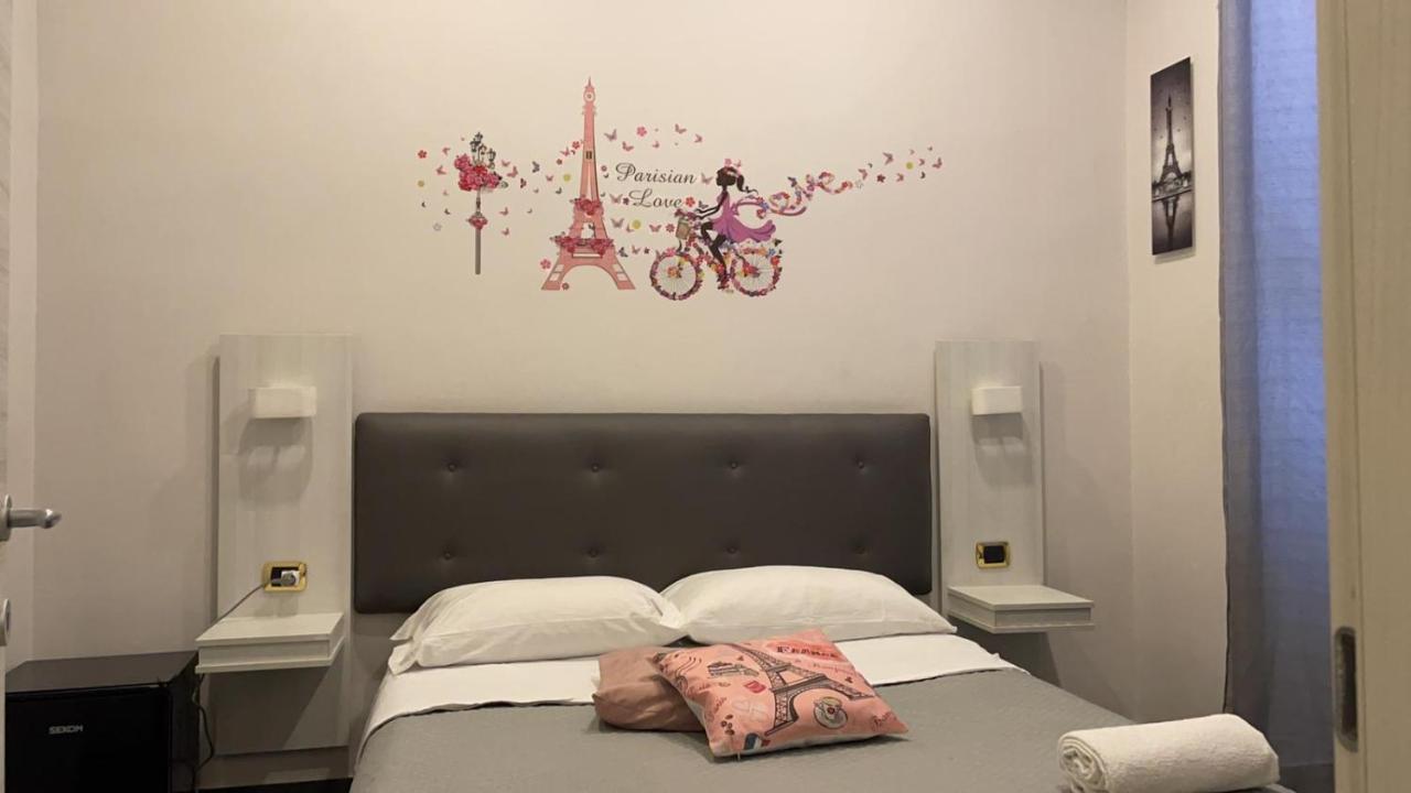 Hotel Poerio Napoli Bagian luar foto