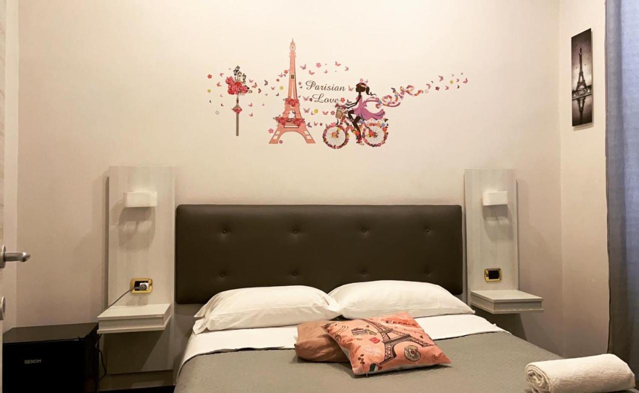 Hotel Poerio Napoli Bagian luar foto