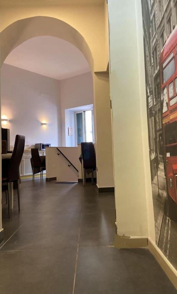 Hotel Poerio Napoli Bagian luar foto